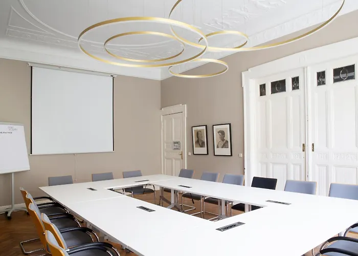 Art Nouveau Am Kurfuerstendamm Berlim